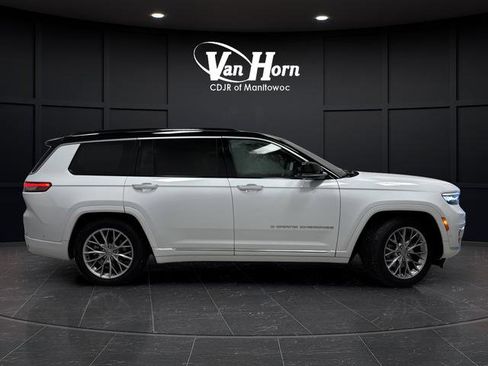 Used 2024 Jeep Grand Cherokee L Summit w/ Advanced Protech Group IV image 2