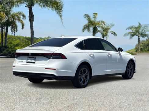 Used 2023 Honda Accord EX image 4