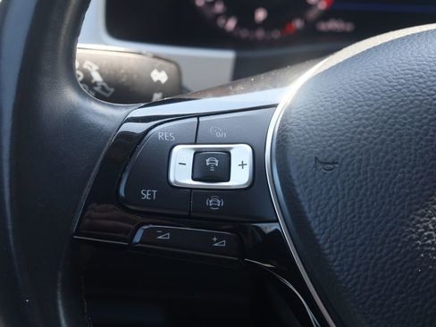 Used 2019 Volkswagen Atlas SEL R-Line AWD/4WD image 18