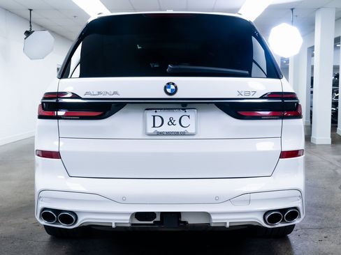 Used 2025 BMW ALPINA XB7 image 5