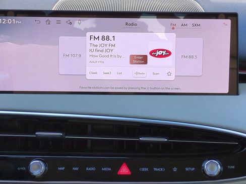 New 2026 Genesis GV70 2.5T Select image 17
