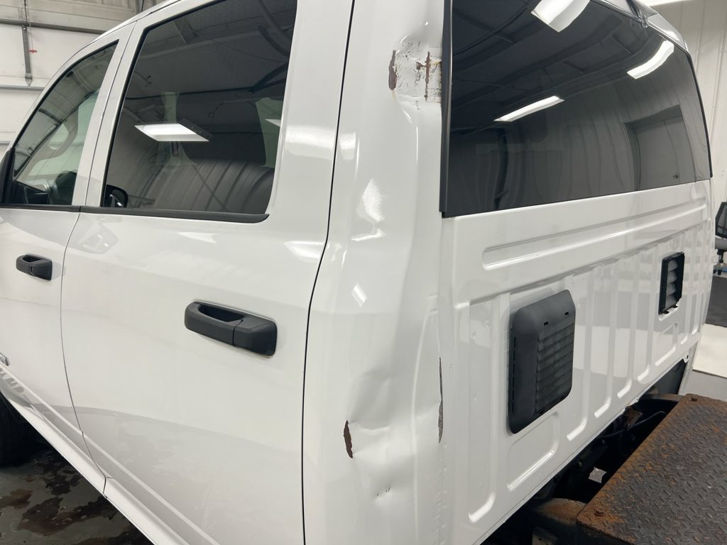Used 2020 RAM 3500 Tradesman w/ Chrome Appearance Group AWD/4WD image 27
