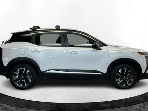 New 2026 Nissan Kicks SV w/ SV Premium Package image 6