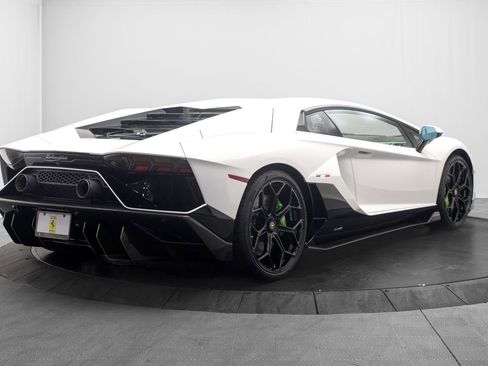 Used 2022 Lamborghini Aventador LP 780-4 Ultimae AWD/4WD image 4
