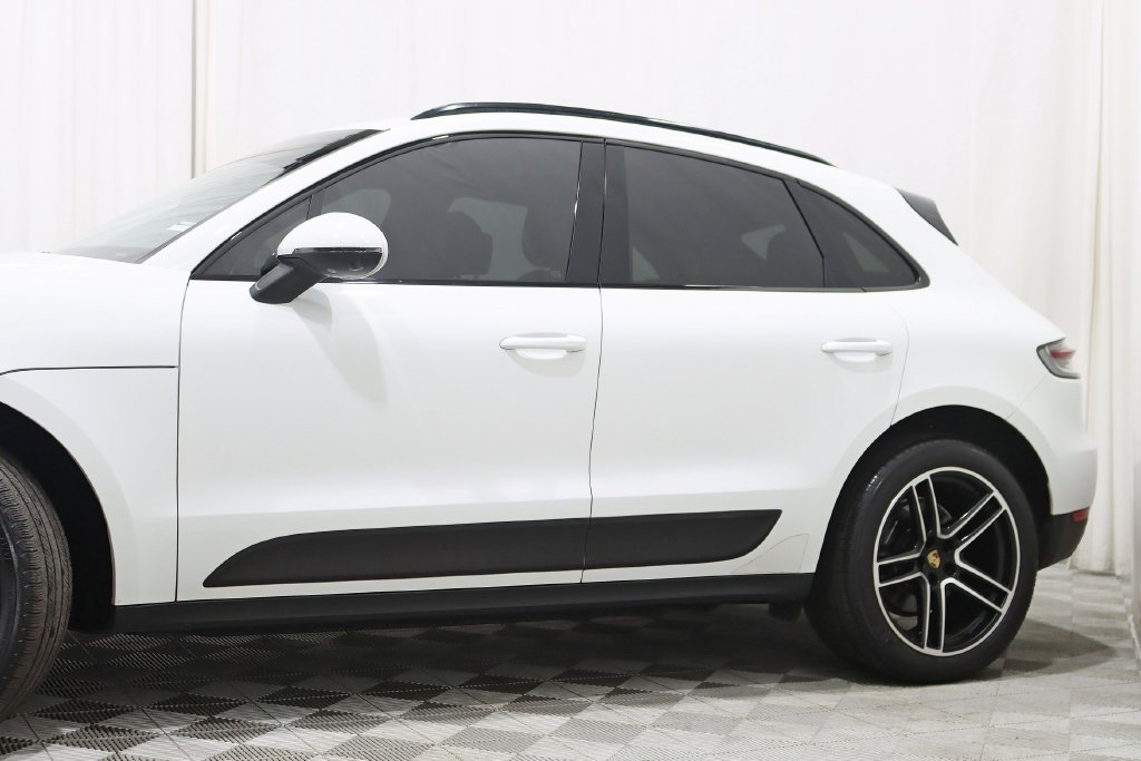 Used 2021 Porsche Macan AWD/4WD image 3