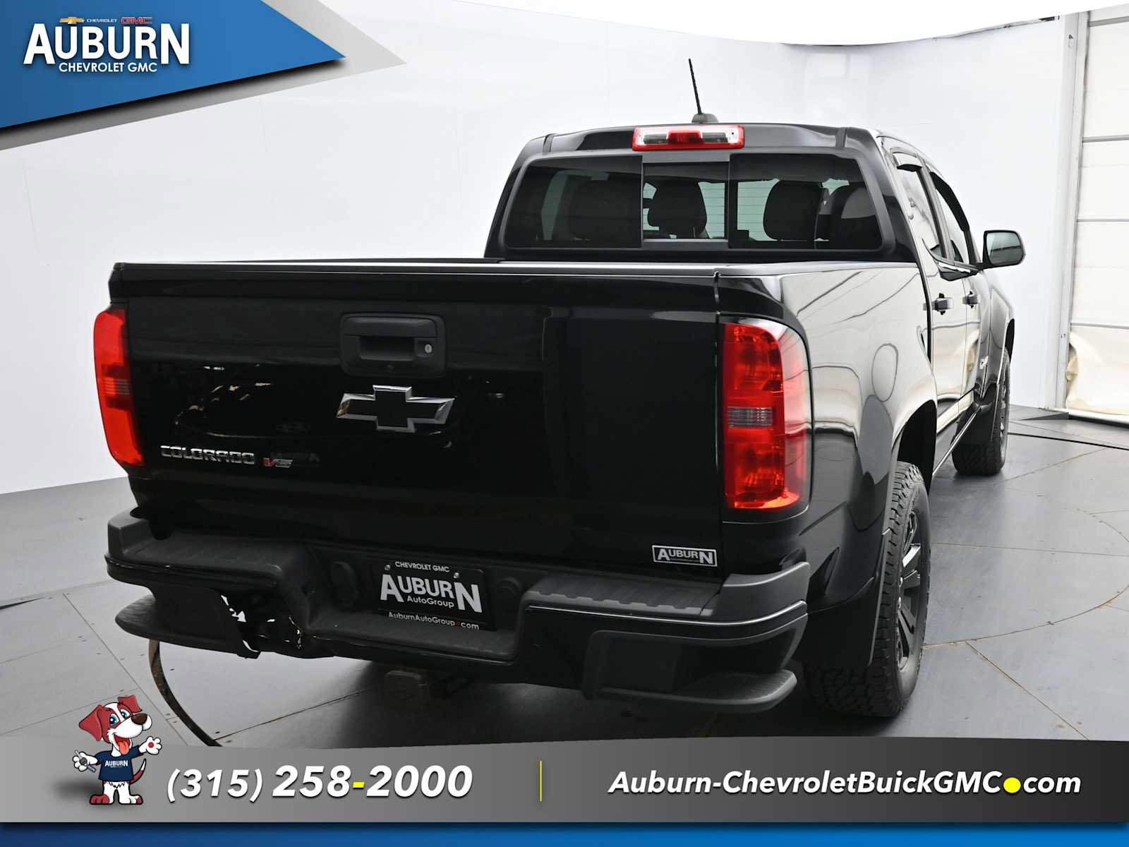 Used 2019 Chevrolet Colorado Z71 w/ Z71 Midnight Edition AWD/4WD image 4