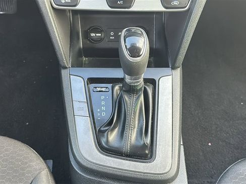 Used 2019 Hyundai Elantra SE w/ Cargo Package image 26