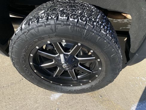 Used 2020 GMC Sierra 1500 AT4 w/ AT4 Premium Package image 14