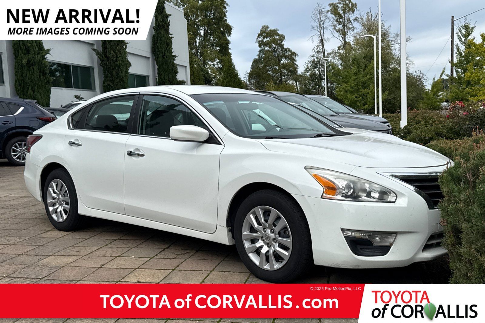 Used 2015 Nissan Altima 2.5 S w/ Power Driver Seat Package FWD image 1