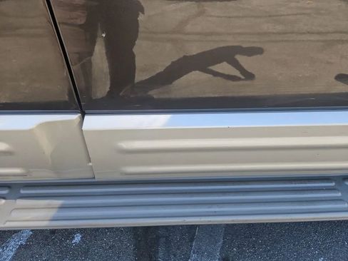 Used 2006 Ford Expedition Eddie Bauer image 38