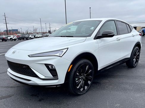 Used 2024 Buick Envista Sport Touring w/ Convenience I Package image 3