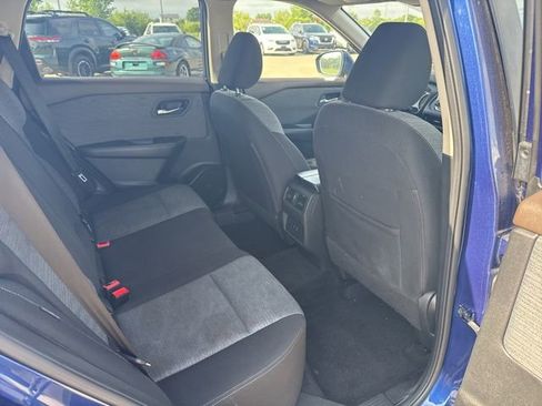 Used 2023 Nissan Rogue SV AWD/4WD image 21