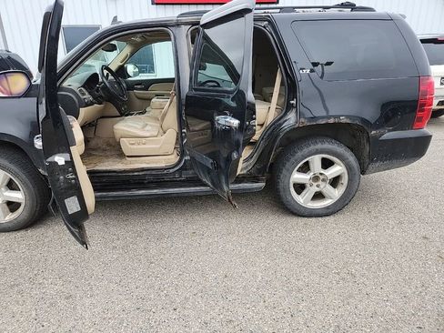 Used 2007 Chevrolet Tahoe LTZ w/ LTZ Preferred Equipment Group AWD/4WD image 3