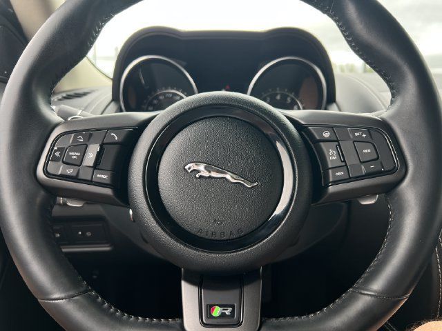 Used 2016 Jaguar F-TYPE R AWD/4WD image 21