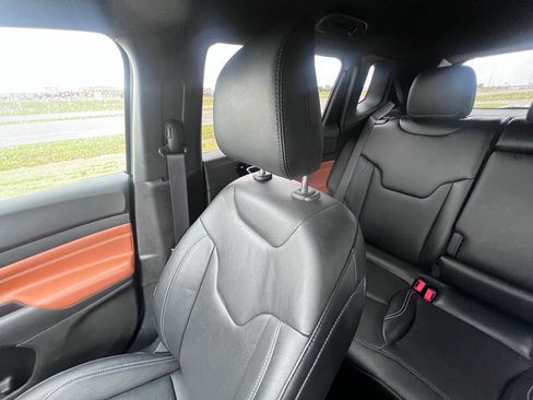 Certified 2025 Jeep Compass Limited w/ Elite Group AWD/4WD image 24