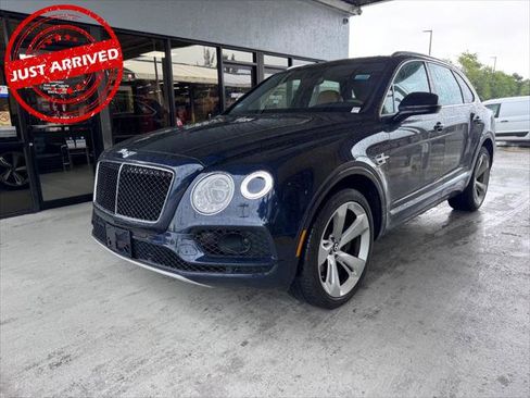 Used 2019 Bentley Bentayga AWD/4WD image 1