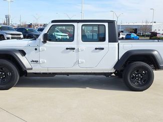 New 2026 Jeep Gladiator Sport video 2