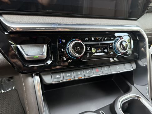 New 2026 GMC Sierra 1500 Denali w/ Technology Package AWD/4WD image 26