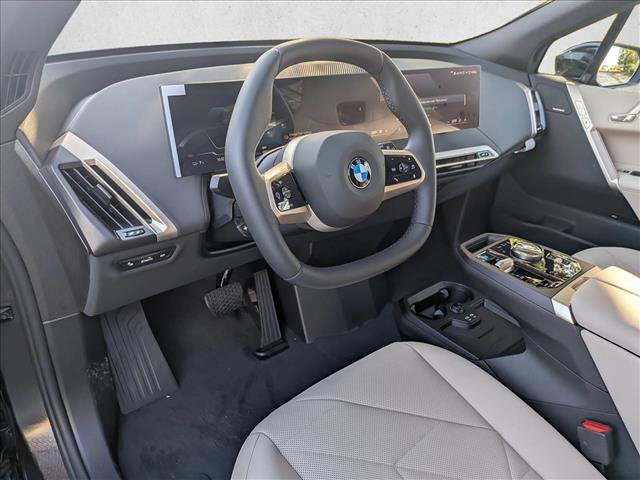Used 2026 BMW iX xDrive45 w/ Premium Package AWD/4WD image 3