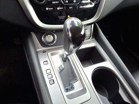 Used 2024 Nissan Murano SV image 15