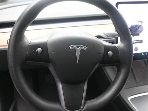Used 2023 Tesla Model 3 Standard Range RWD image 14