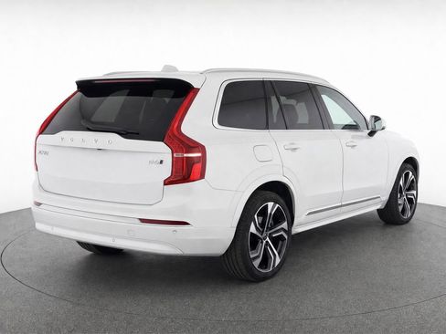 Used 2024 Volvo XC90 B6 Ultimate w/ Protection Package Premier AWD/4WD image 4
