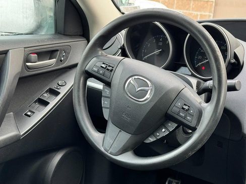 Used 2013 MAZDA MAZDA3 i Sport image 11