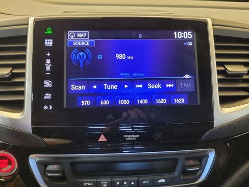 Used 2016 Honda Pilot Elite image 25