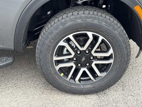 New 2025 Ford Ranger Lariat w/ Convenience Package image 9