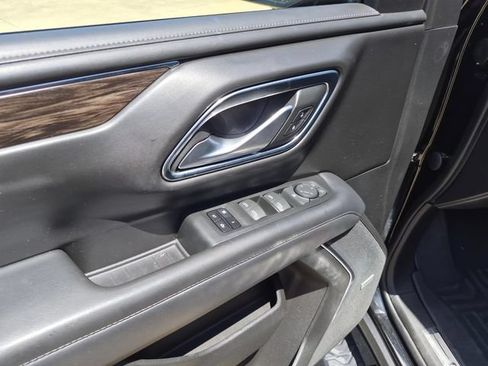 Used 2022 Chevrolet Suburban Z71 AWD/4WD image 25
