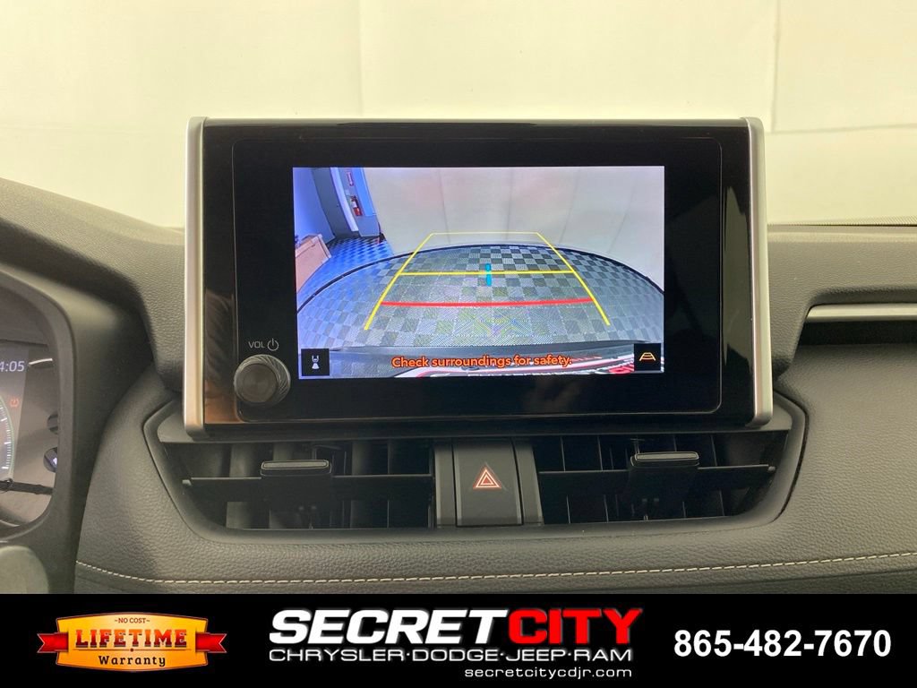 Used 2023 Toyota RAV4 LE AWD/4WD image 20