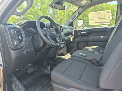 Used 2026 GMC Sierra 3500 Pro w/ Convenience Package AWD/4WD image 22