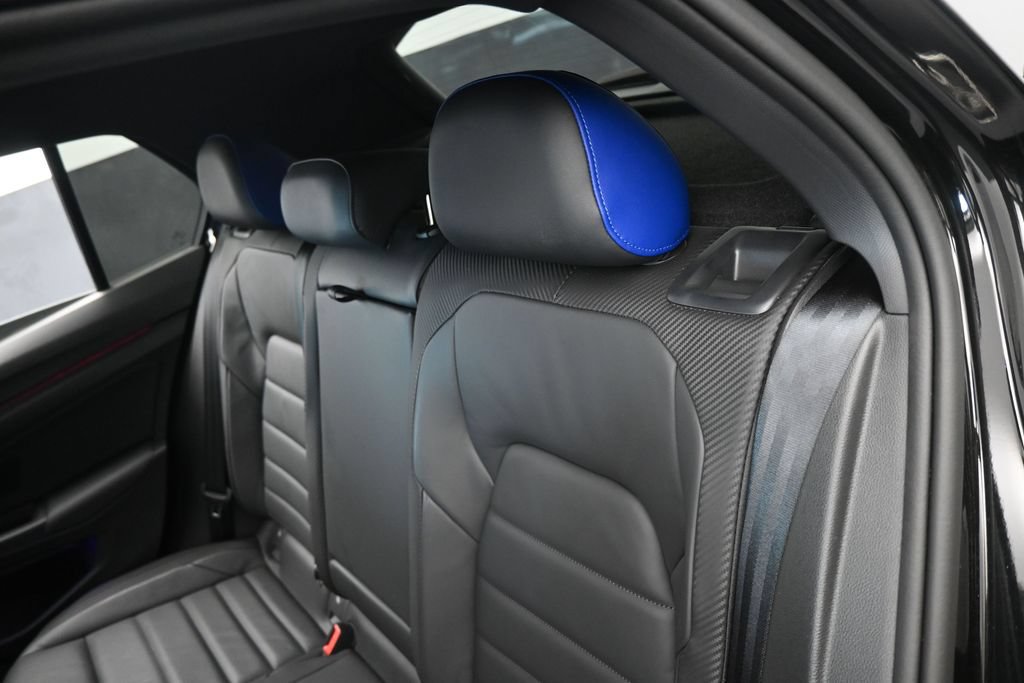 Used 2024 Volkswagen Golf R AWD/4WD image 30