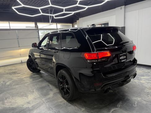 Used 2017 Jeep Grand Cherokee SRT AWD/4WD image 3