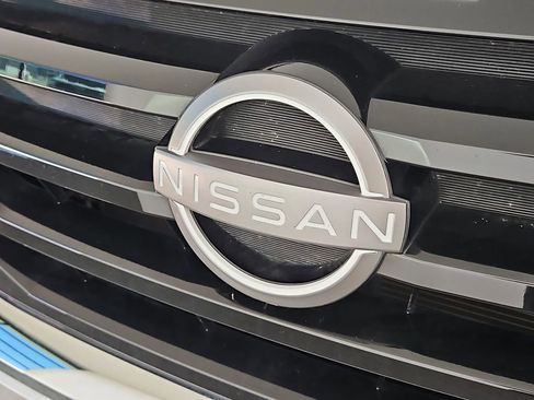 Used 2024 Nissan Pathfinder SV image 36