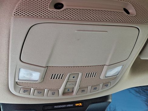 Used 2022 Ford Expedition XLT image 31