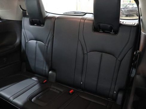 Used 2023 INFINITI QX60 Sensory AWD/4WD image 31