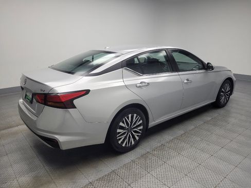 Used 2023 Nissan Altima 2.5 SV image 10