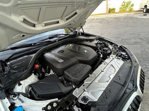 Used 2025 BMW 330i Sedan w/ Convenience Package RWD image 28
