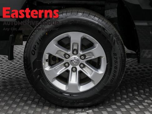 Used 2024 RAM 1500 Laramie image 32