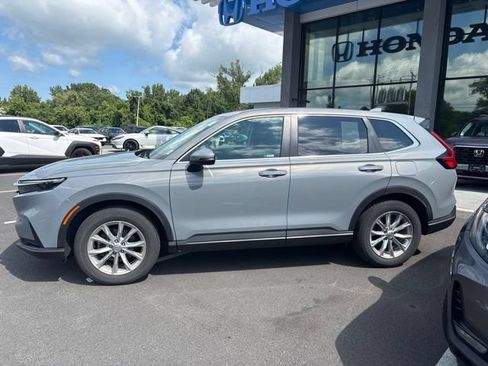 Used 2024 Honda CR-V EX image 9