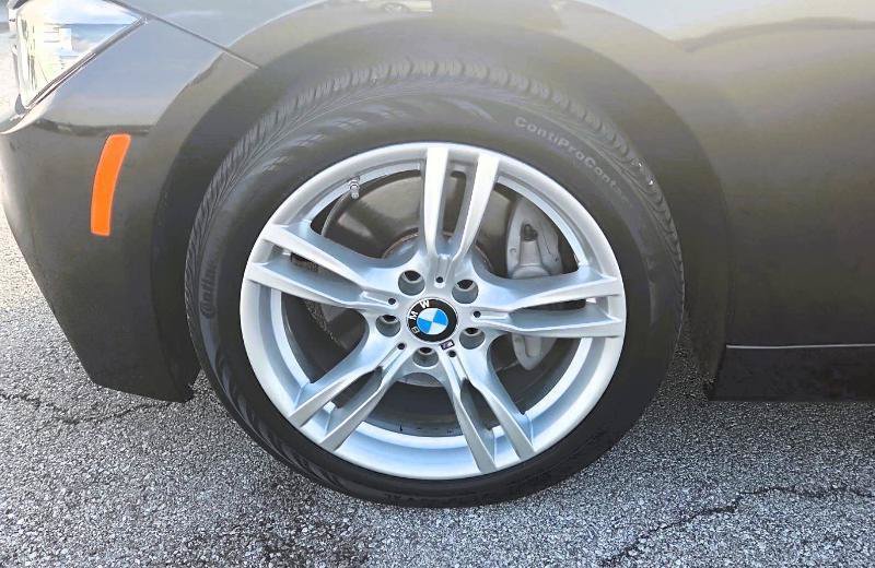 Used 2018 BMW 340i xDrive Sedan AWD/4WD image 7