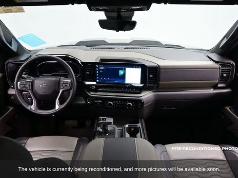 Used 2024 Chevrolet Silverado 1500 ZR2 w/ Technology Package image 13