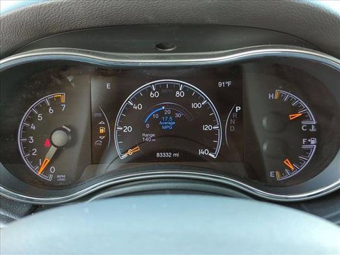 Used 2020 Jeep Grand Cherokee Laredo AWD/4WD image 11