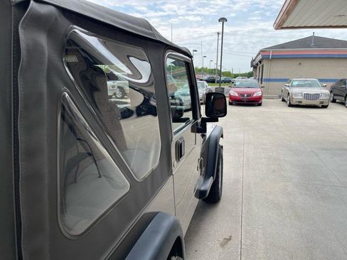 Used 2004 Jeep Wrangler X w/ Full Face Tire & Wheel Group AWD/4WD image 13