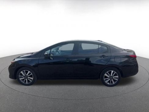 Used 2025 Nissan Versa SV FWD image 9