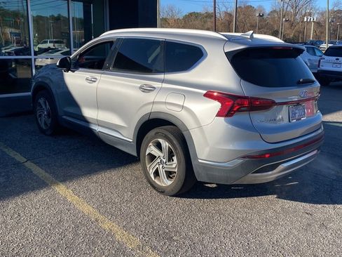Used 2021 Hyundai Santa Fe SEL image 3