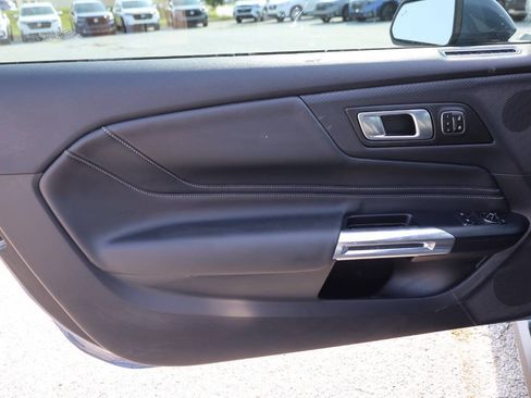 Used 2025 Ford Mustang GT Premium RWD image 12