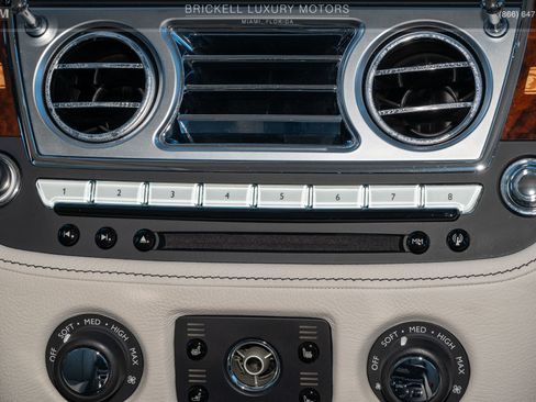 Used 2014 Rolls-Royce Ghost image 28