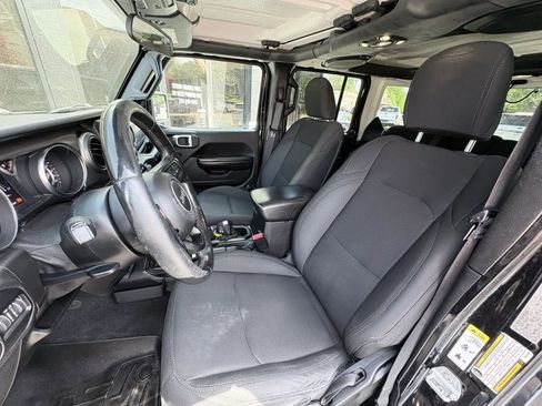 Used 2019 Jeep Wrangler Unlimited Sport S AWD/4WD image 12